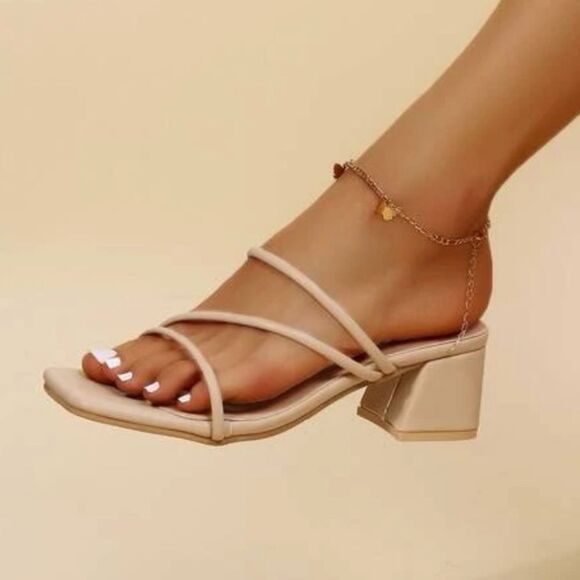 NWOT Madden Girl Nude Heeled Sandal Size 9 - Picture 5 of 12